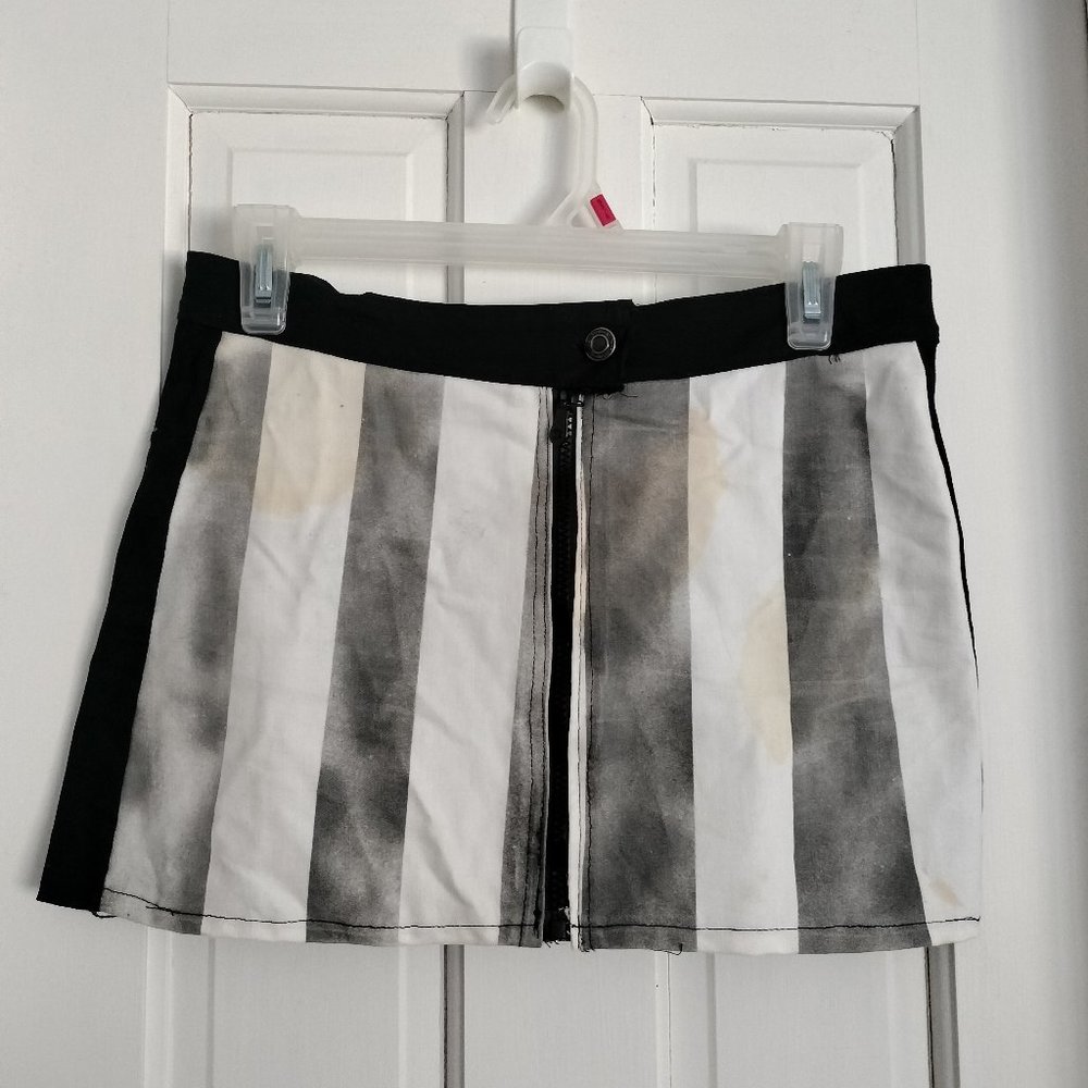 Custom mini skirt